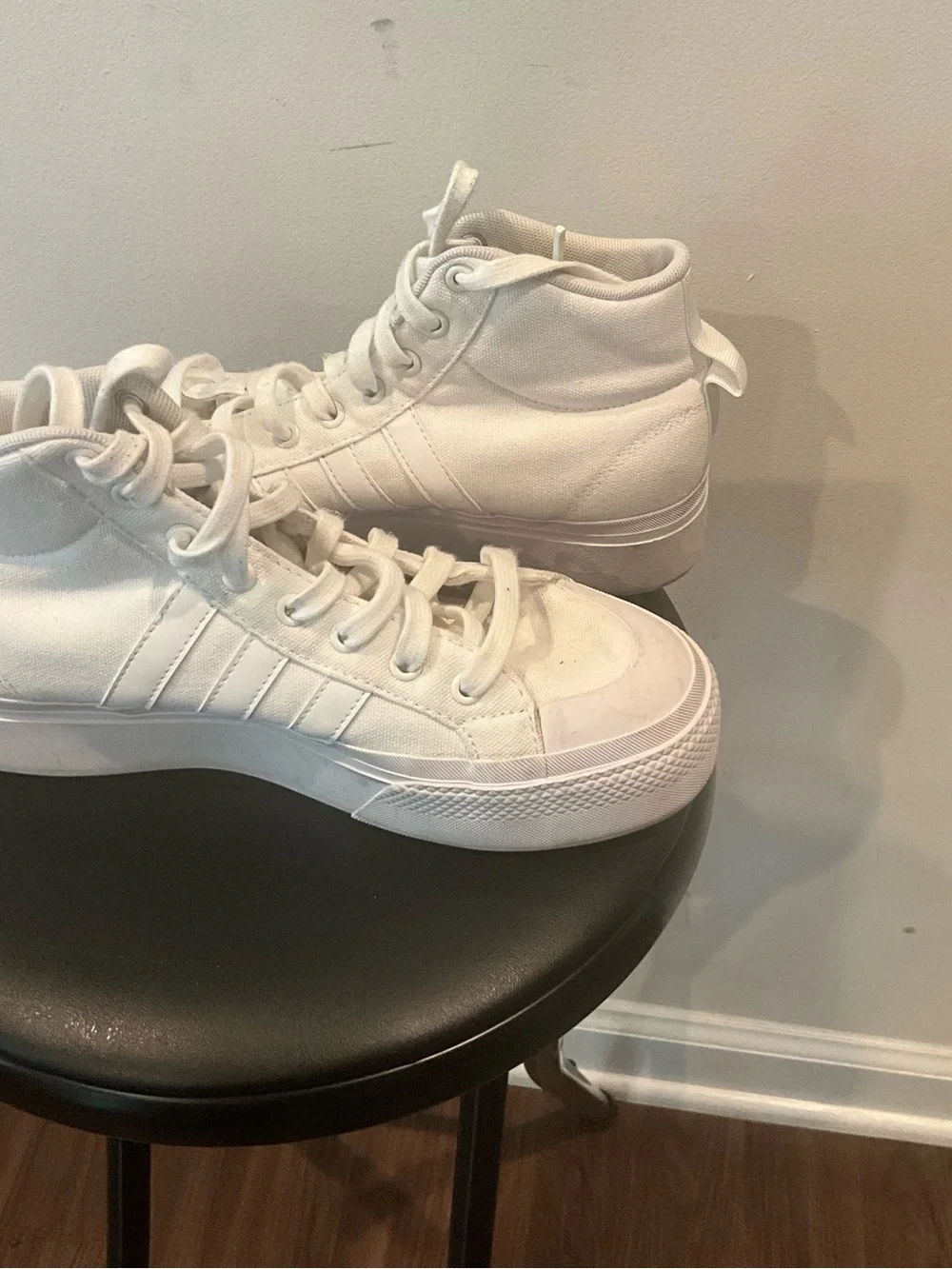 Women’s canvas adidas White High-Top Athletic Sneakers size 8